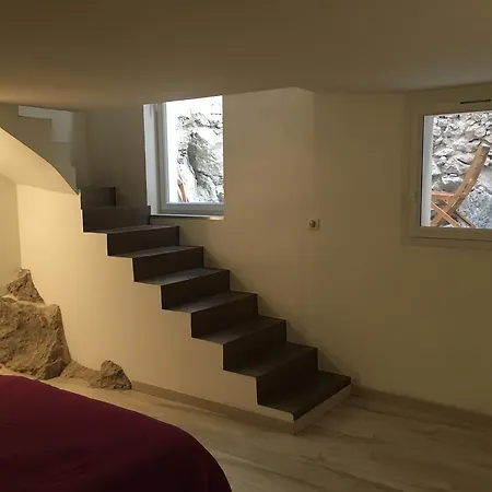 Safranier Townhouse Apartment *